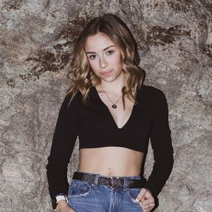 Meet your Posher, Emerson